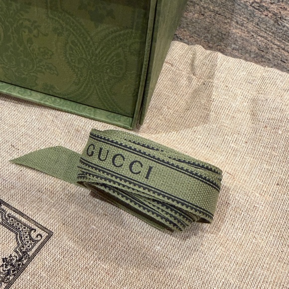 Gucci Box, Dust Bag & Ribbon - Picture 2 of 5
